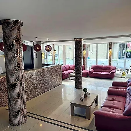 Marie Hotel 3*
