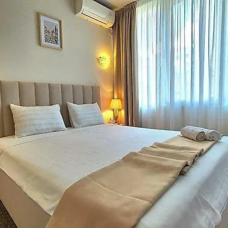 Marie Hotel
