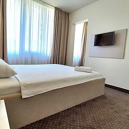 Marie 3* Mamaia